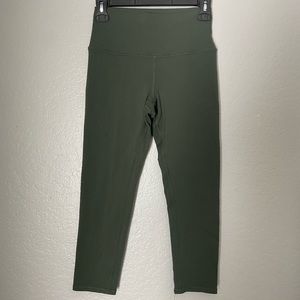 Women’s Alo Leggings